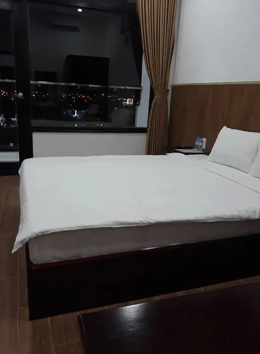 ** Yetişkin Oteli Khach San Mat Trang - Moon Hotel Phan Thiet Vietnam