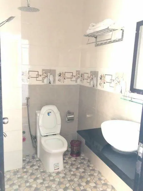 ** Yetişkin Oteli Khach San Mat Trang - Moon Hotel Phan Thiet Vietnam